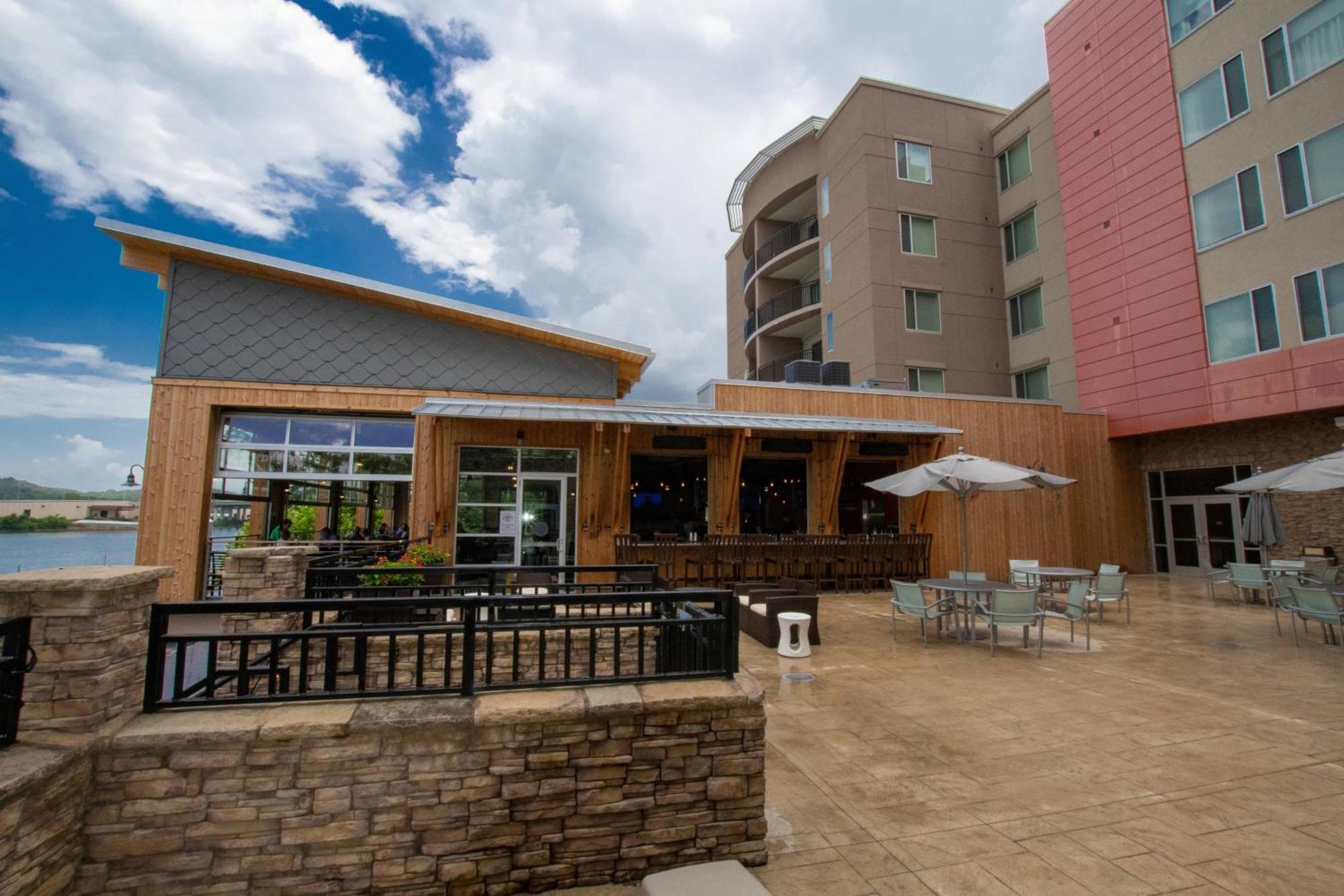 Springhill Suites By Marriott Downtown Chattanooga/Cameron Harbor Екстериор снимка