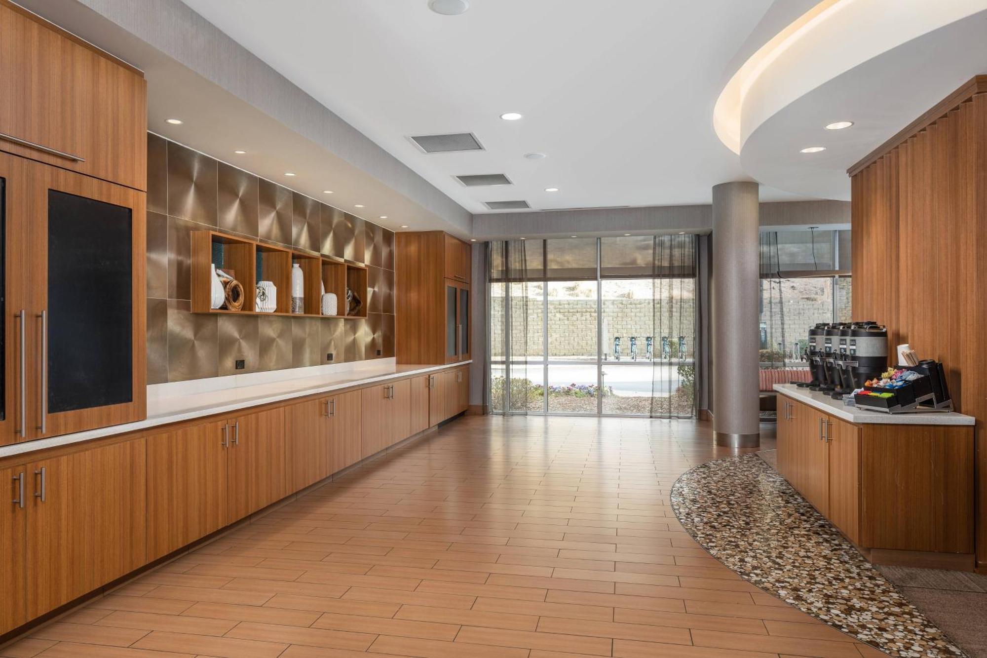 Springhill Suites By Marriott Downtown Chattanooga/Cameron Harbor Екстериор снимка