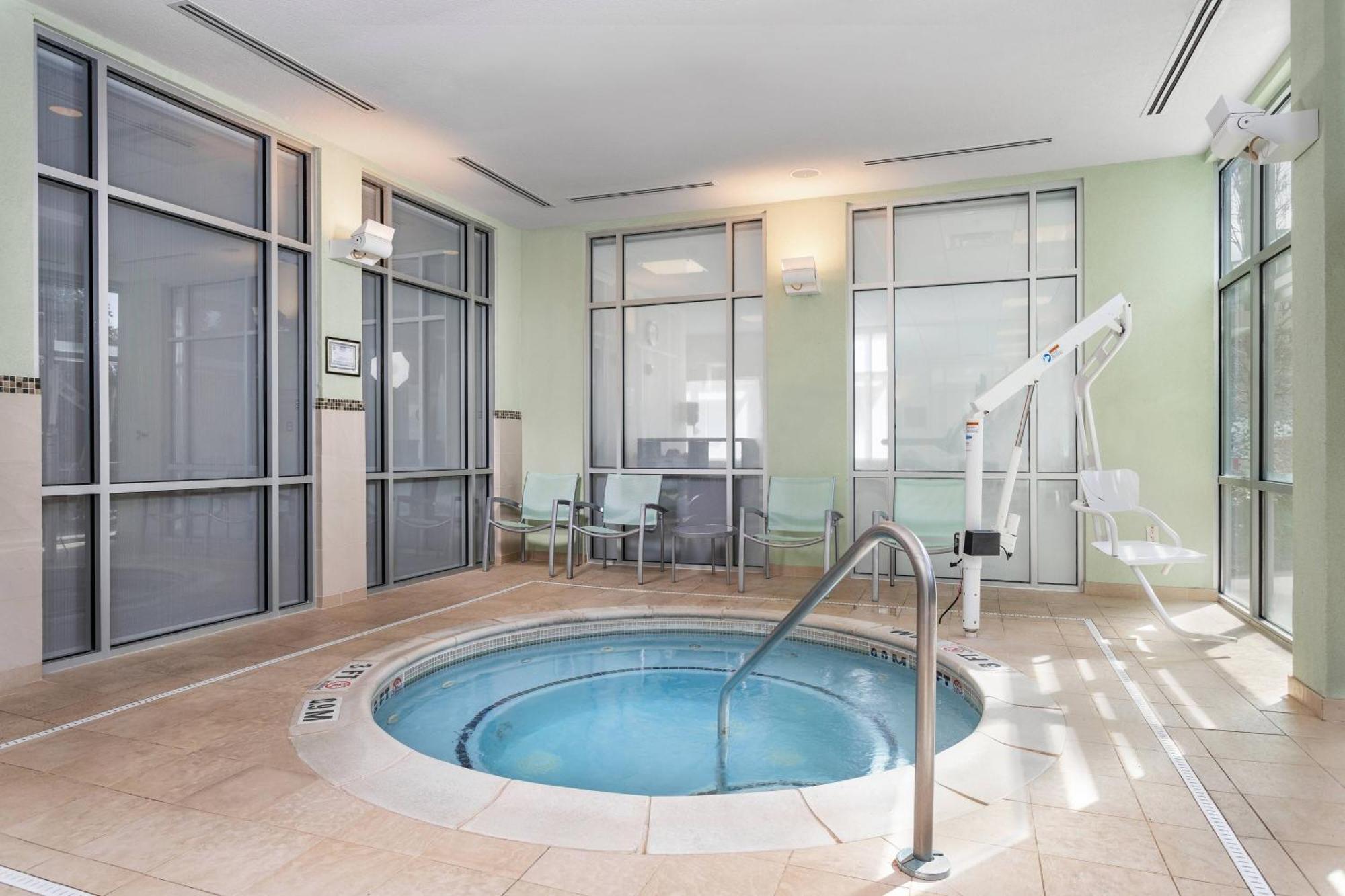 Springhill Suites By Marriott Downtown Chattanooga/Cameron Harbor Екстериор снимка